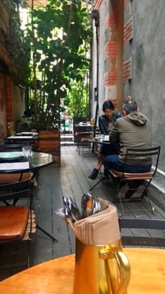 Good coffee in Mexico City, Coffee shop near me, Roll de Guayaba, Cafeteria Roma Condesa