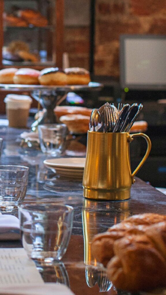Good coffee in Mexico City, Coffee shop near me, Roll de Guayaba, Cafeteria Roma Condesa